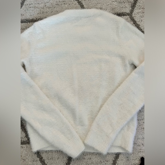 BNWOT SUNDAY BEST FUZZY SWEATER - Picture 2 of 2